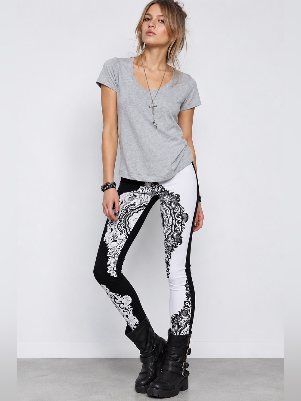 ASOS Paisley Baroque Black and White Goth Boho Statement Leggings size 4